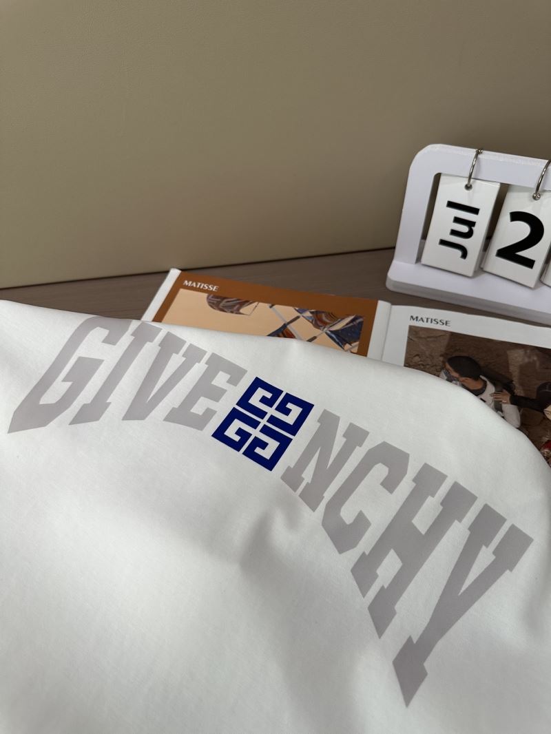 Givenchy T-Shirts